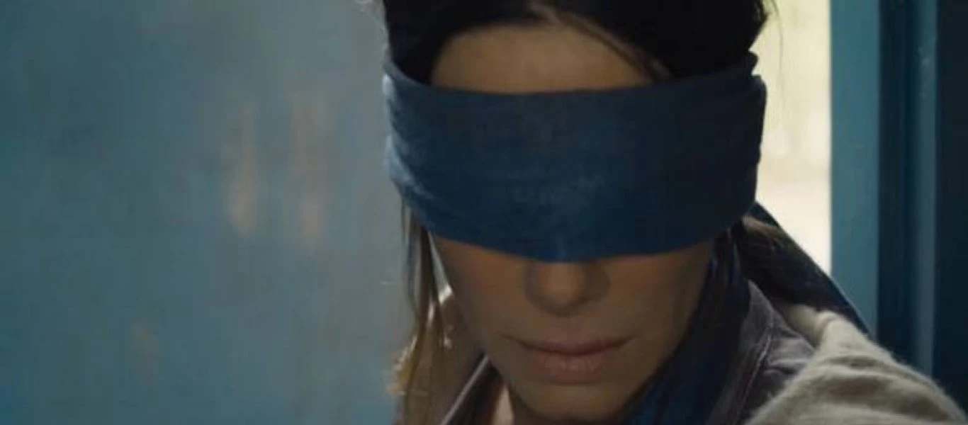 Σάλος με σκηνή στο «Bird Box» του Netflix - Ποια κυβέρνηση ζητά την απόσυρσή της και γιατί (βίντεο)